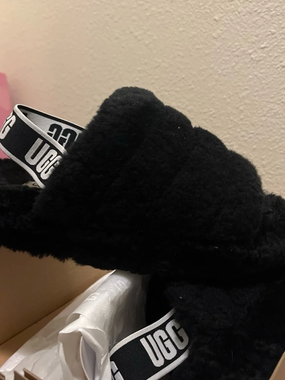 Brand new Women’s UGG slides